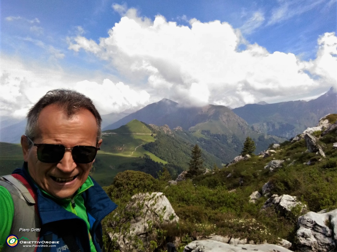 27 All'avvio del sent. 'Anello dei Campelli' (variante 101) per Bocchetta dei Mughi .jpg